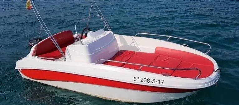 Giulia Charter Boat