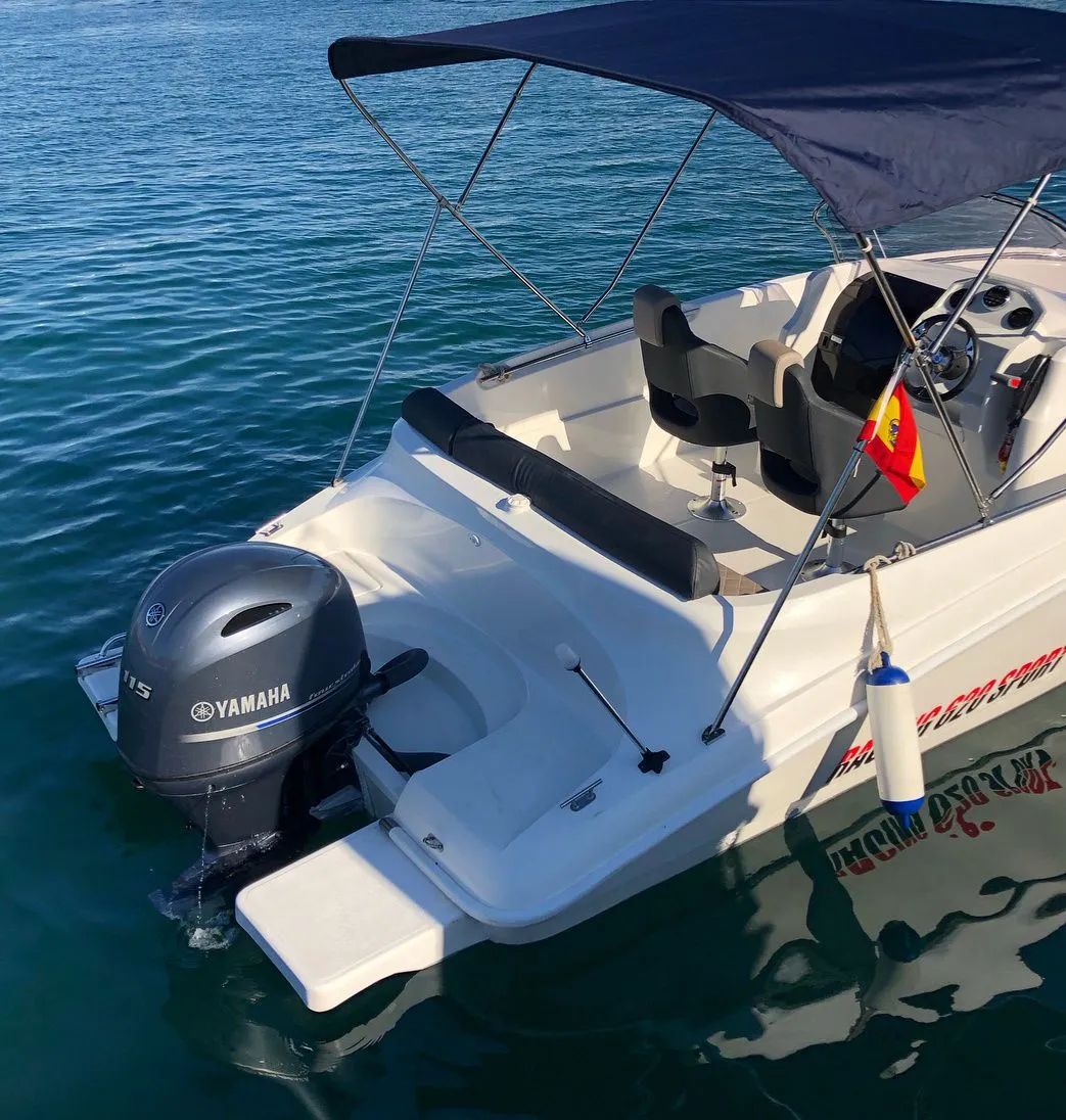 Explore Altea on a 5.99m Rental Boat