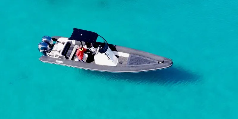 Charter a 8.6m Motor Boat in Porto Heli