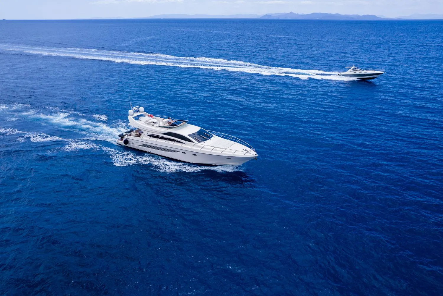 Antamar 2 Charter Boat