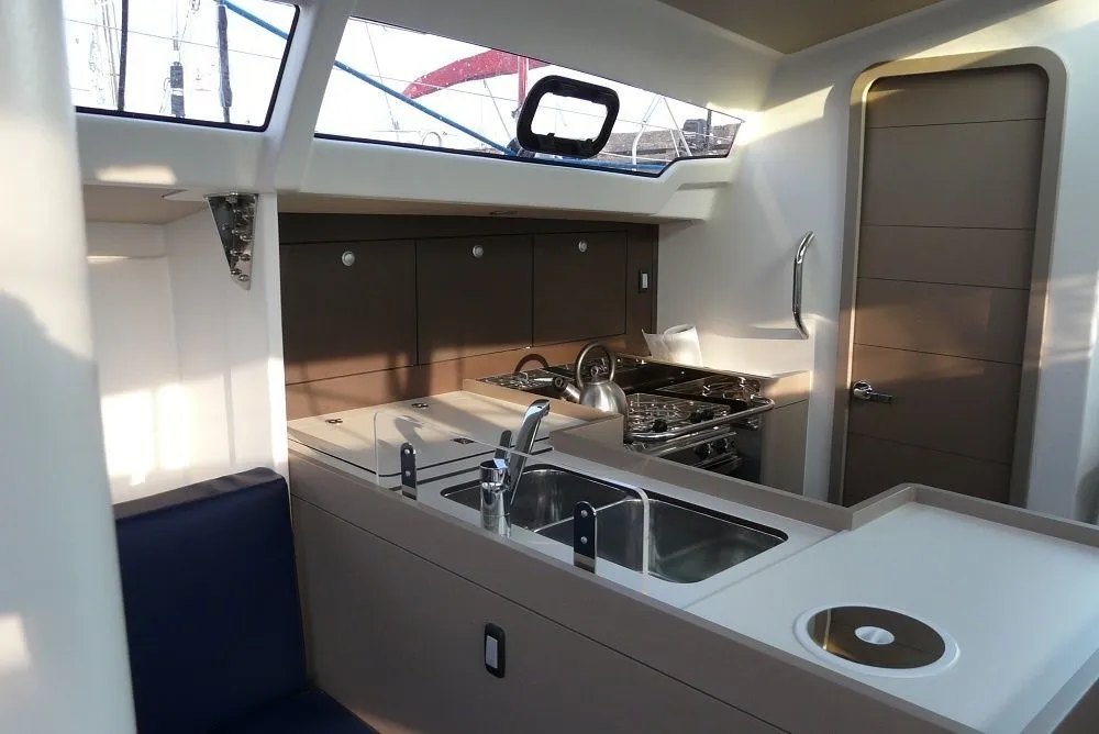 Fireball Charterboot - 5