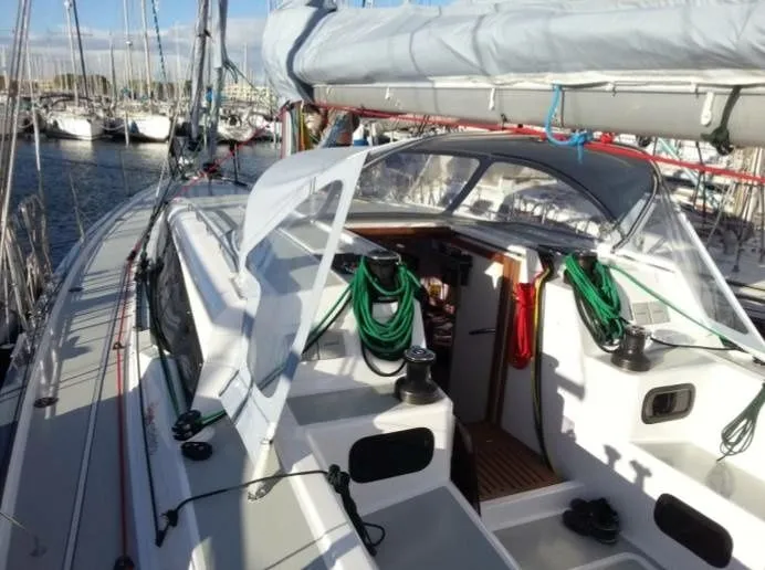 Major Tom Charterboot - 5