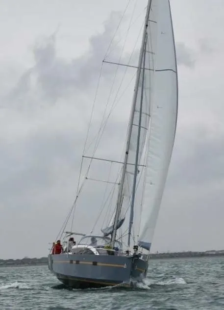 Major Tom Charterboot - 3