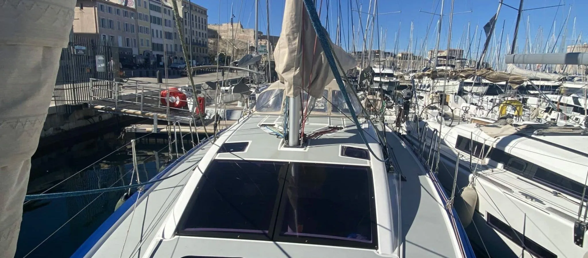 Neree Charter Boat