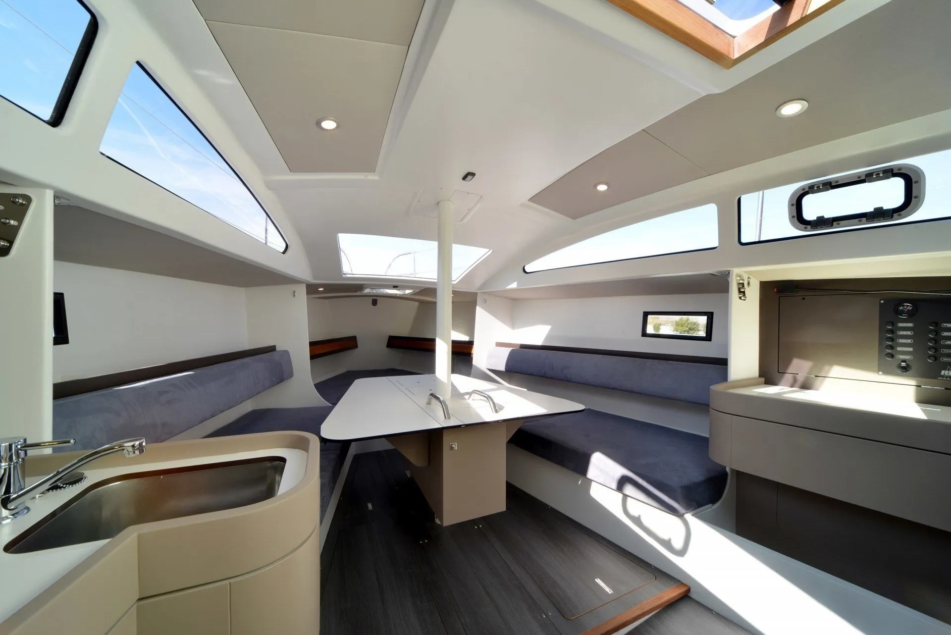 Naos Charter Boat