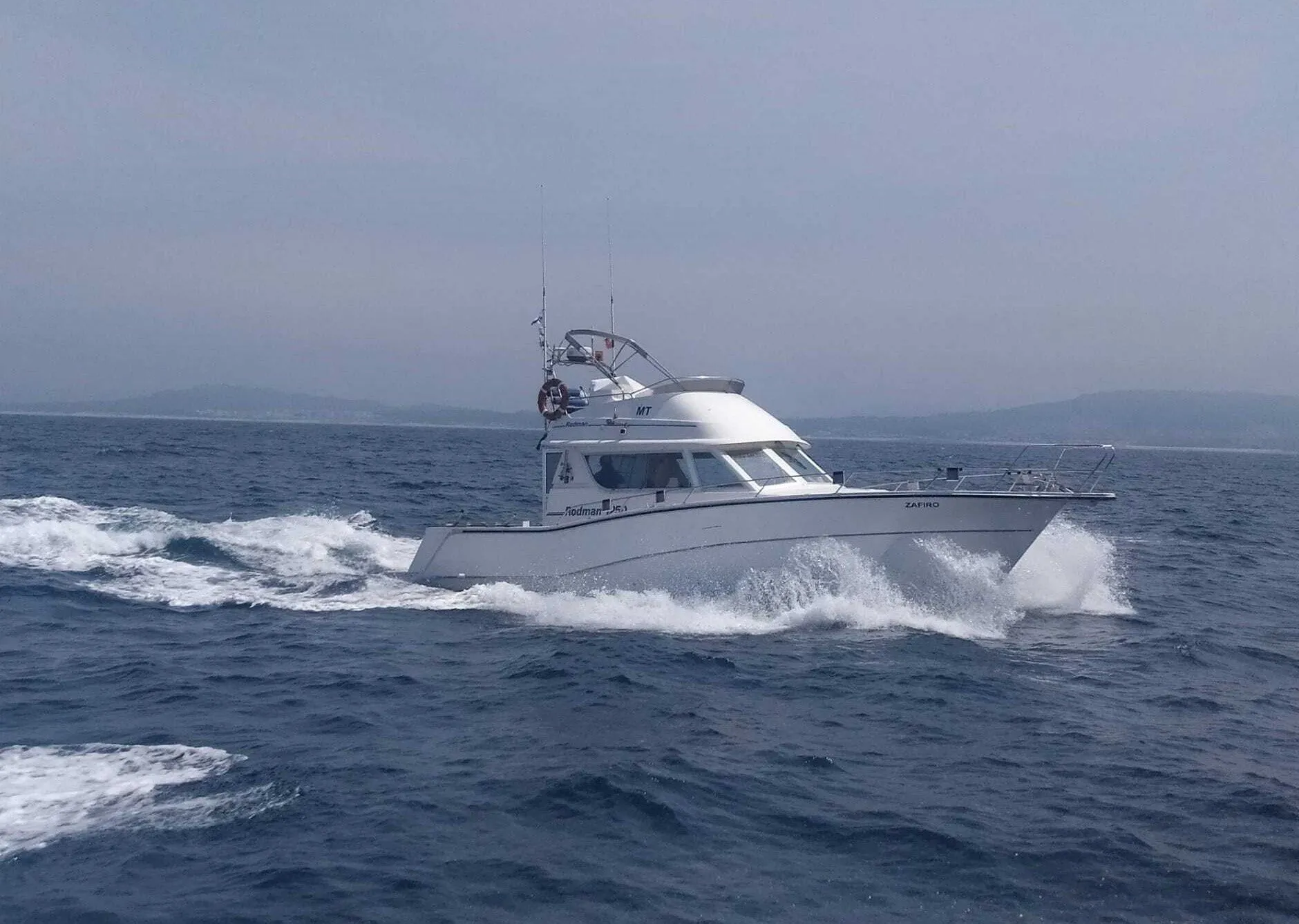 Zafiro Mietboot