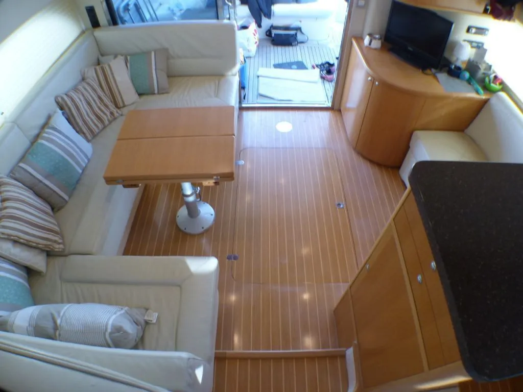 Iles et Elle Charter Boat