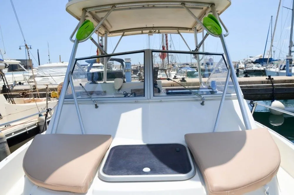 Contagio Charter Boat