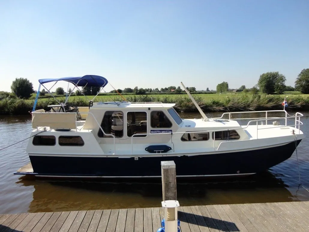 Charter a 10m 2 Cabin House Boat in IJsselstein
