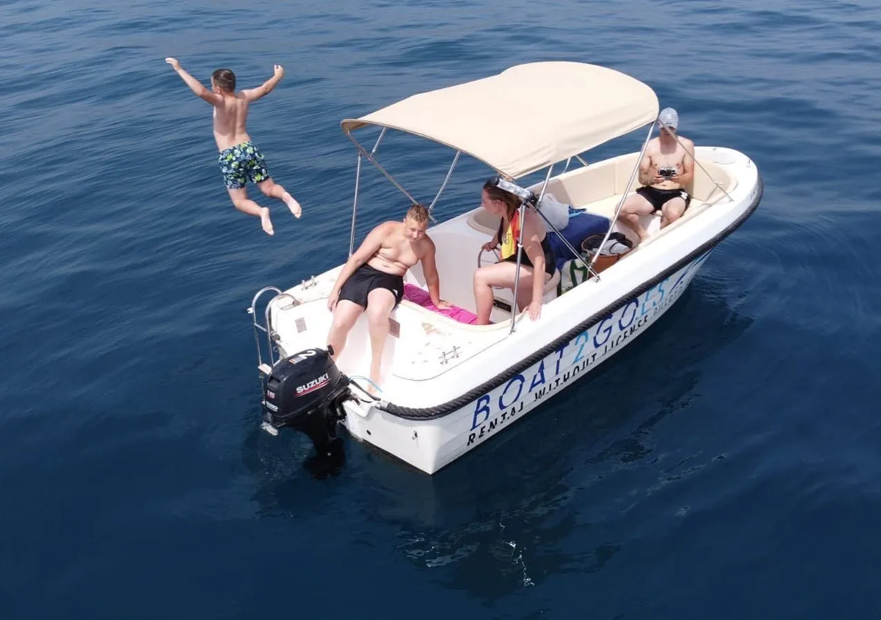 Boat2Go 3 Charter Boat