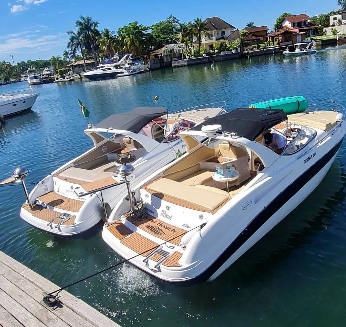 Rent a 8.84m Boat in Bracui