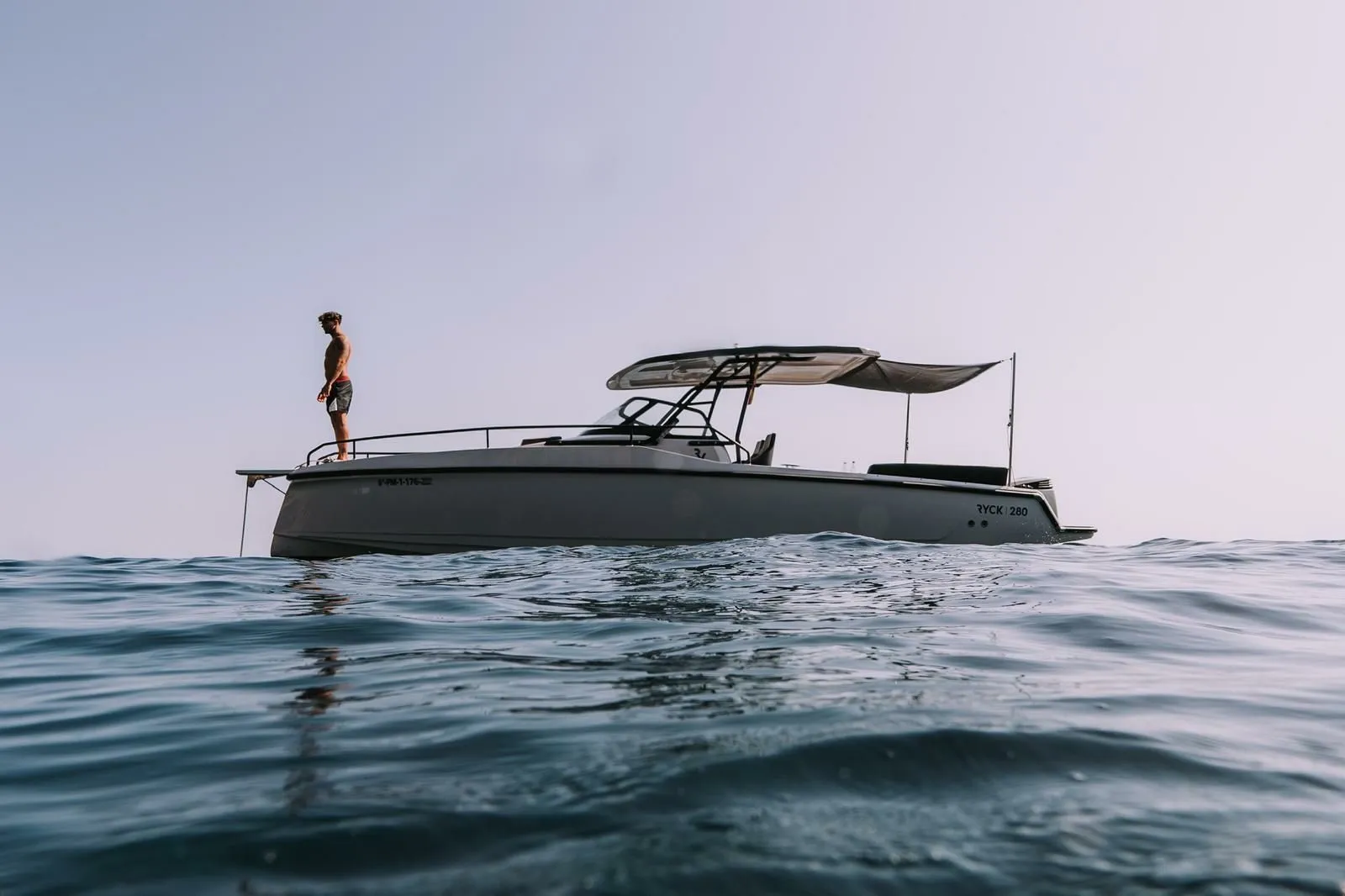 Charter a 8.8m Ryck 280 in Mahón