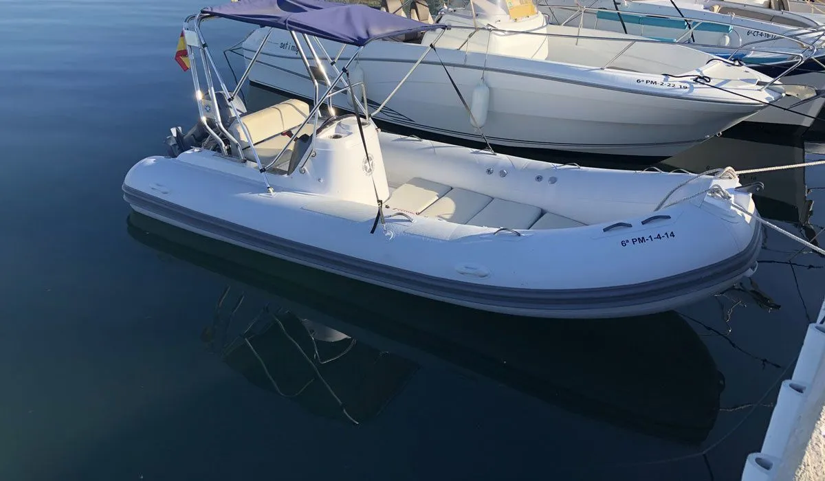 Charter a 5m Motor Boat SACS 500 in Port de Pollensa