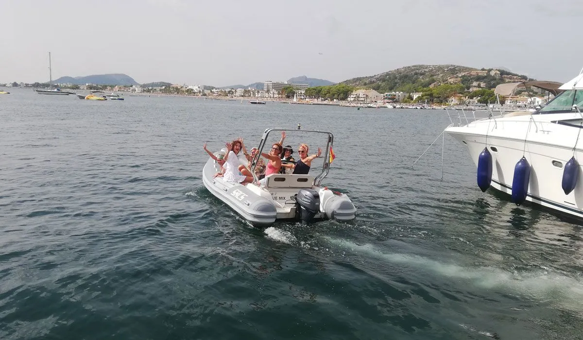 Charter a 5m Motor Boat SACS 500 in Port de Pollensa