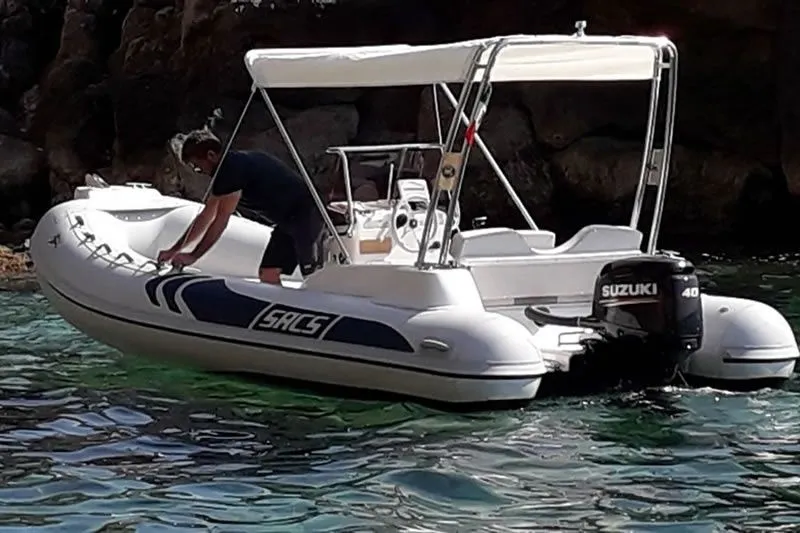 No Name Charter Boat