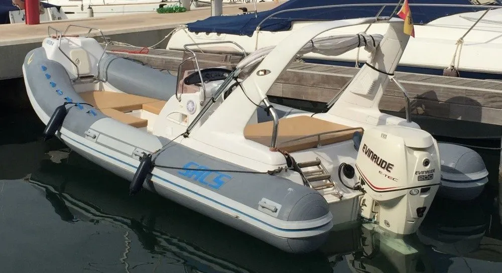 No Name Charter Boat