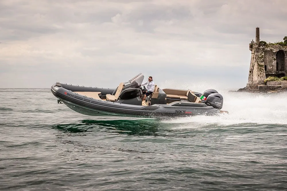 Charter a 9.03m SACS 900 Motor Boat in Calvi