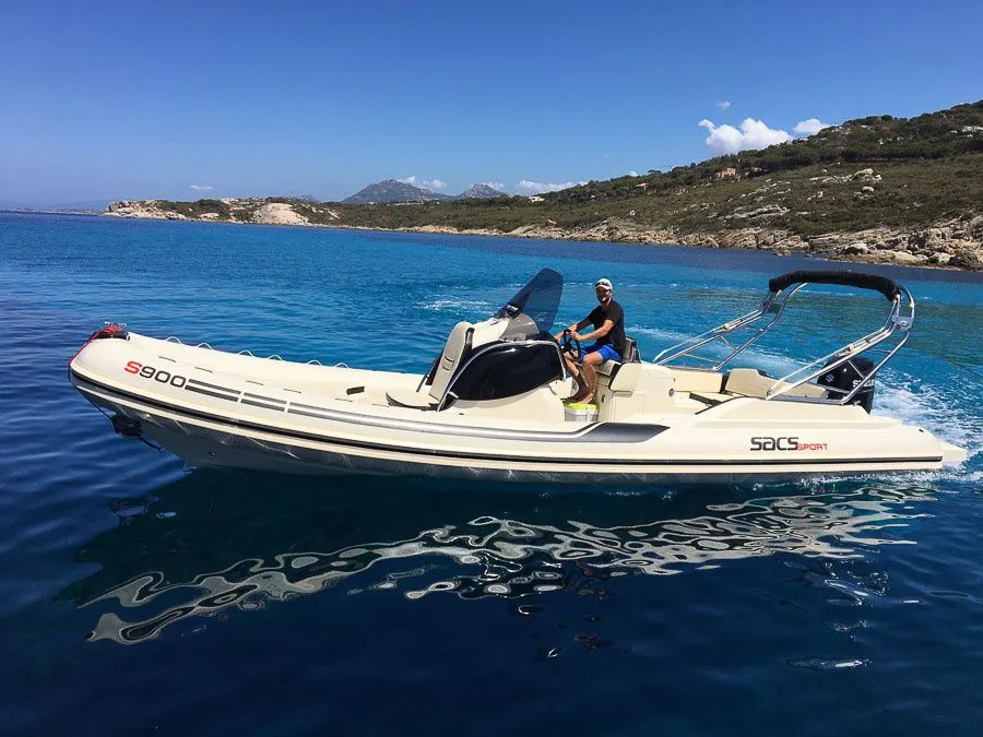9m Calvi SACS S Motor Boat Hire