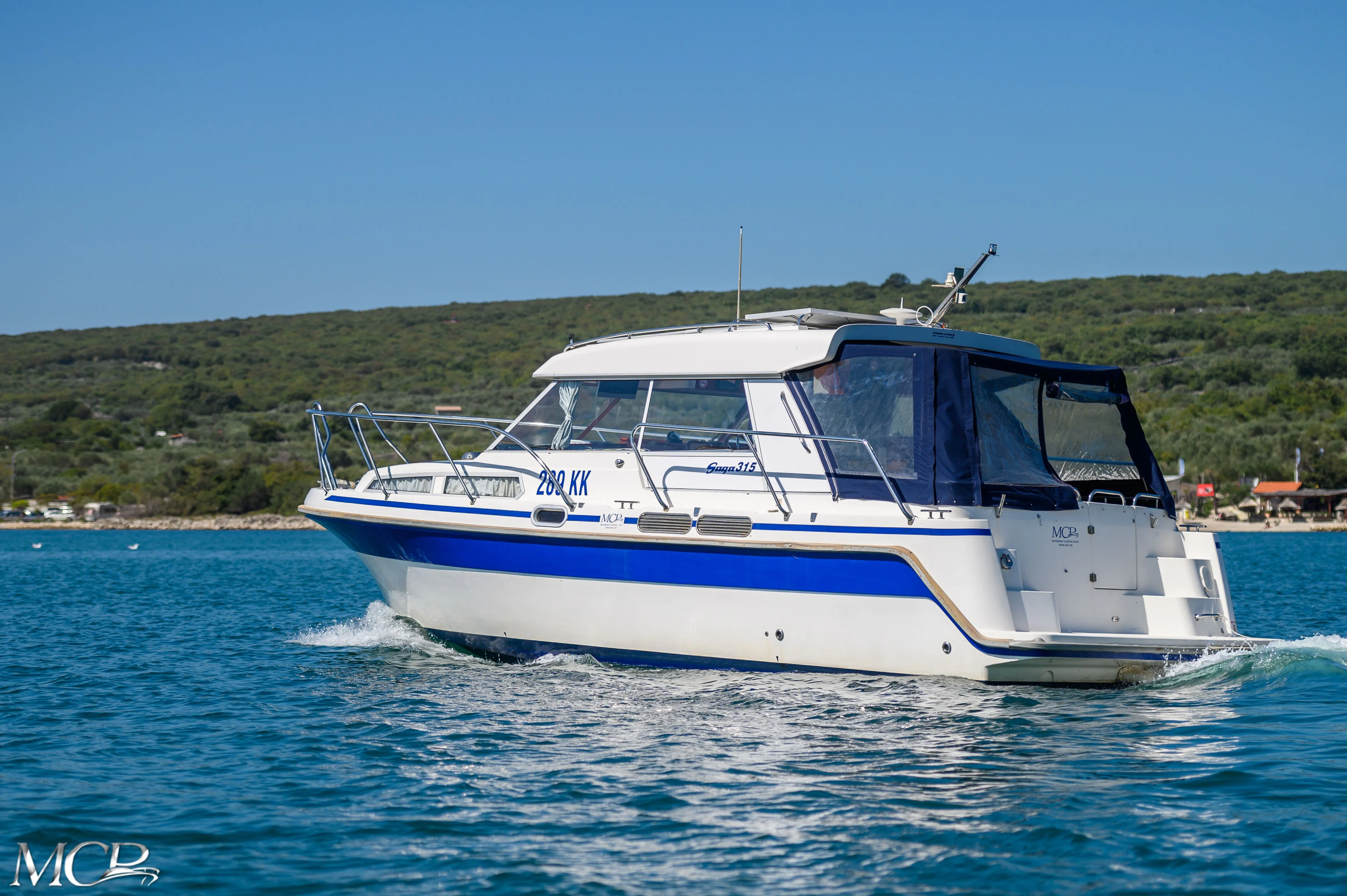 Charter a 9.43m Motor Yacht Saga 315 in Krk