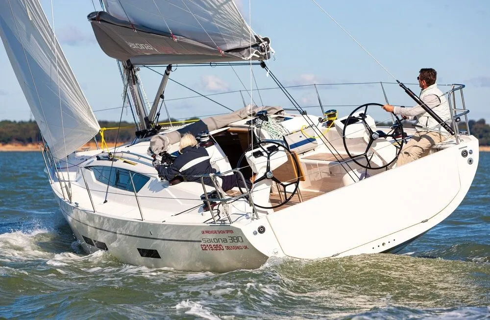 Andrea Charterboot - 4