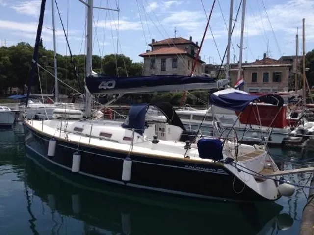 Vira Charter Boat