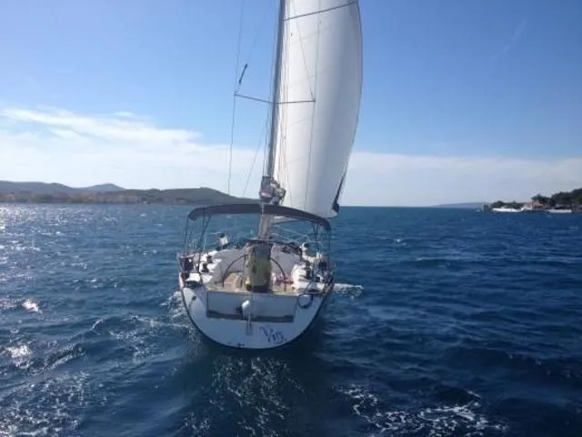 Rent a 11.99m Salona 40 Sailing Yacht in Kos Town