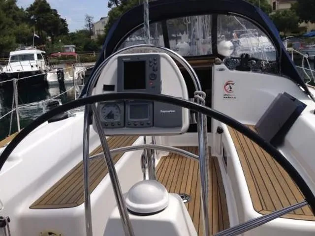 Rent a 11.99m Salona 40 Sailing Yacht in Kos Town