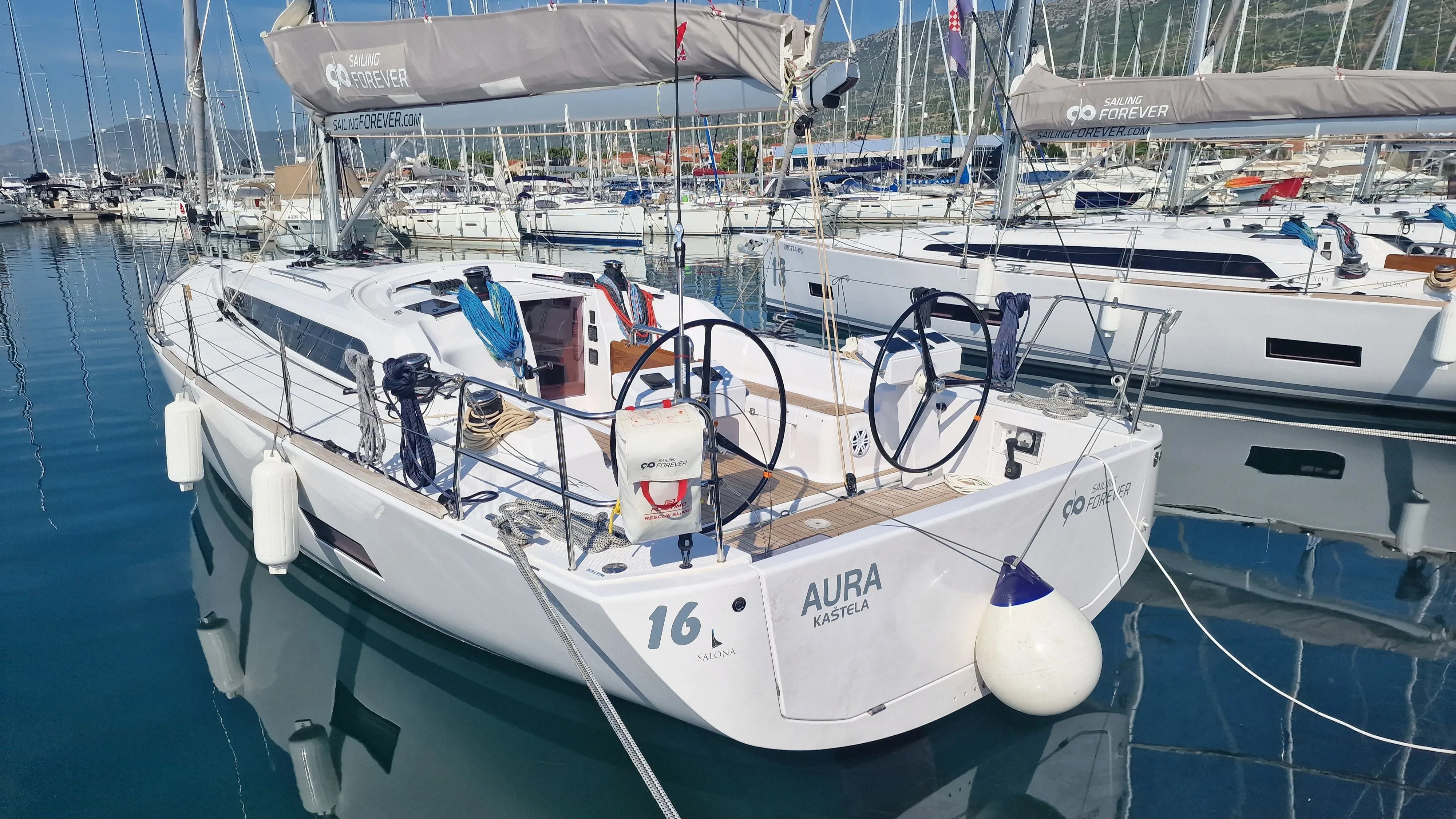 Aura Charterboot - 4