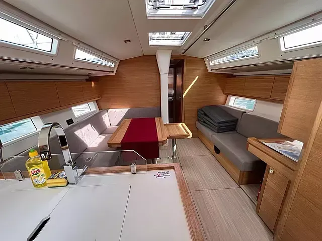 Clio Charterboot - 4