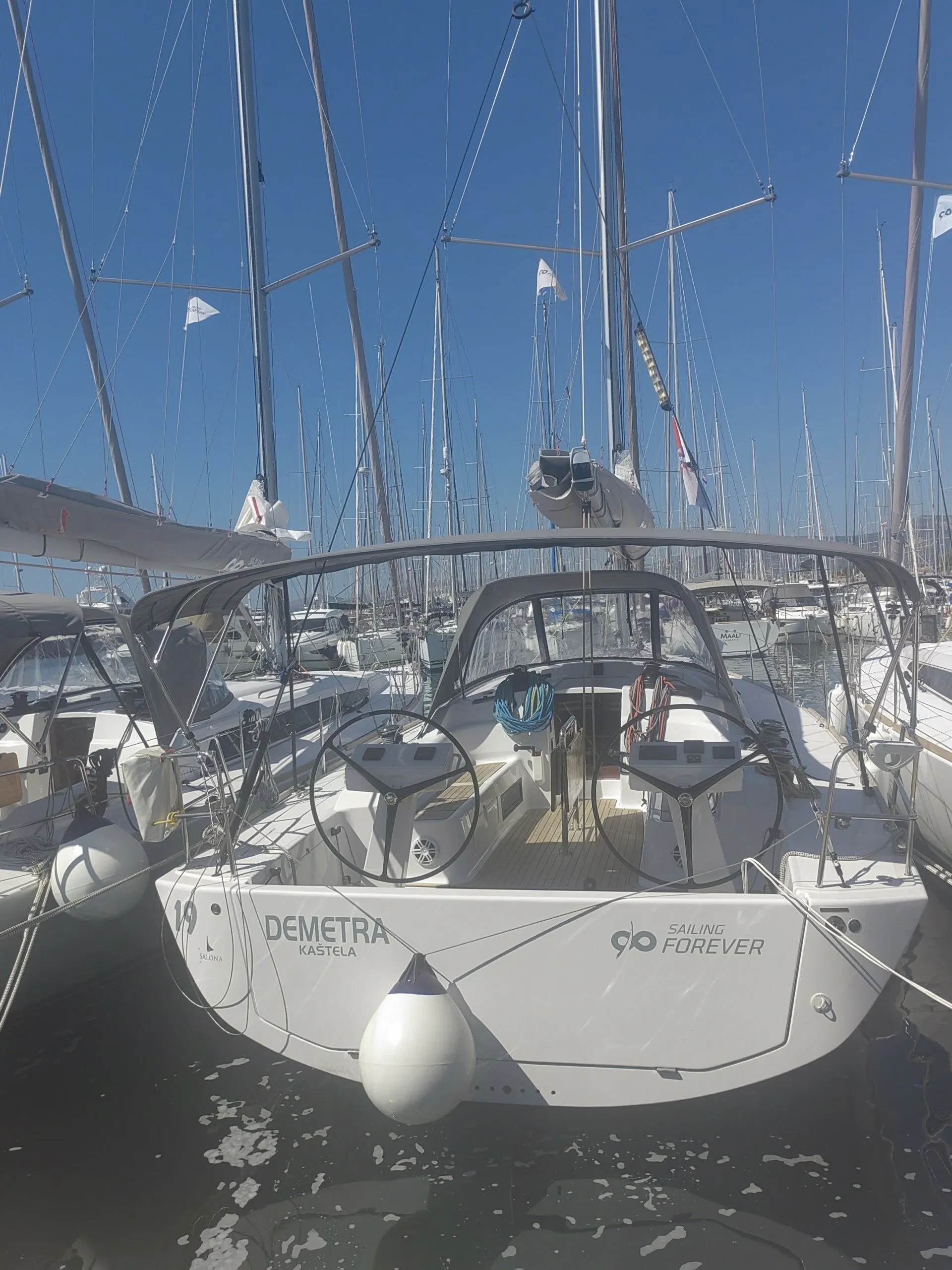 Demetra Charterboot - 3