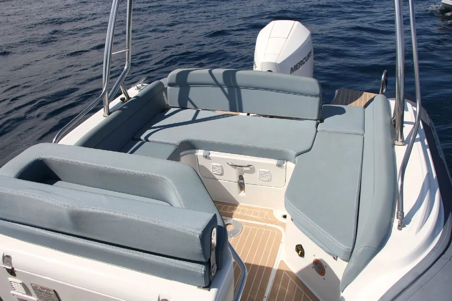No Name Charter Boat