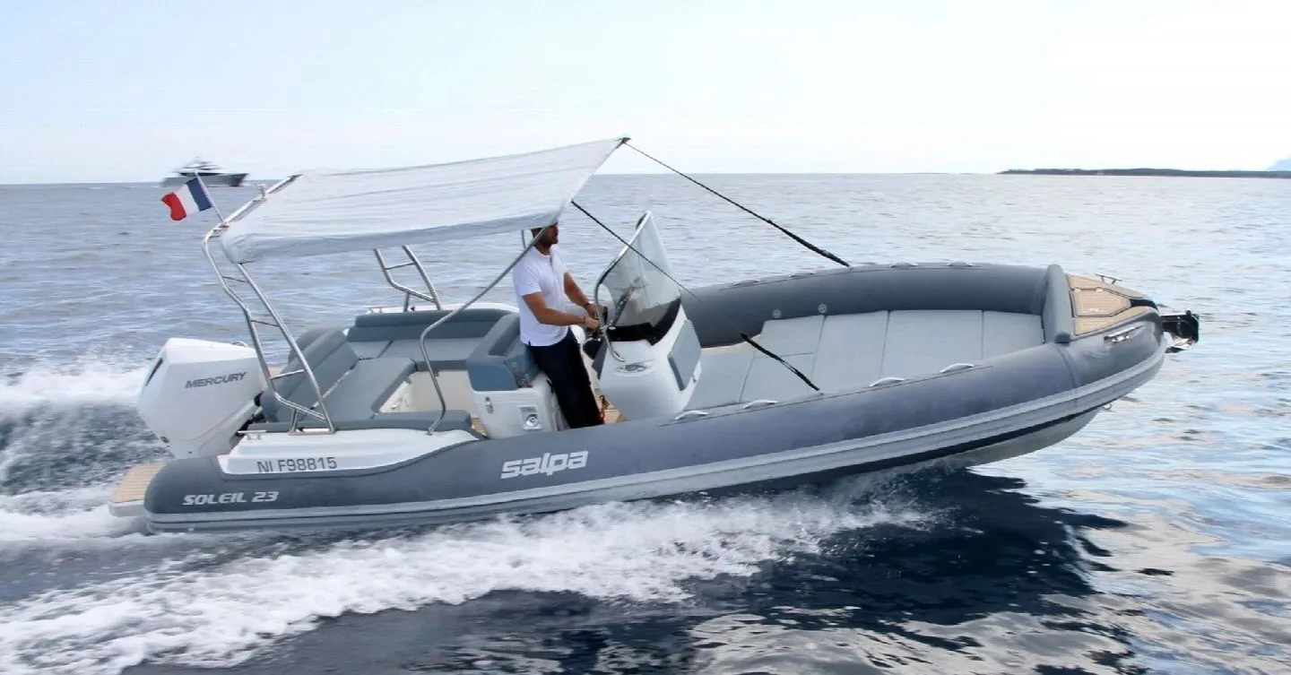 Rent a 7.3m Boat in Saint-Jean-Cap-Ferrat