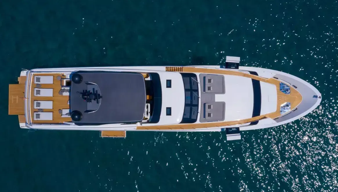Charter a 36.5m Motor Yacht Sanlorenzo 118 in Pa Klok