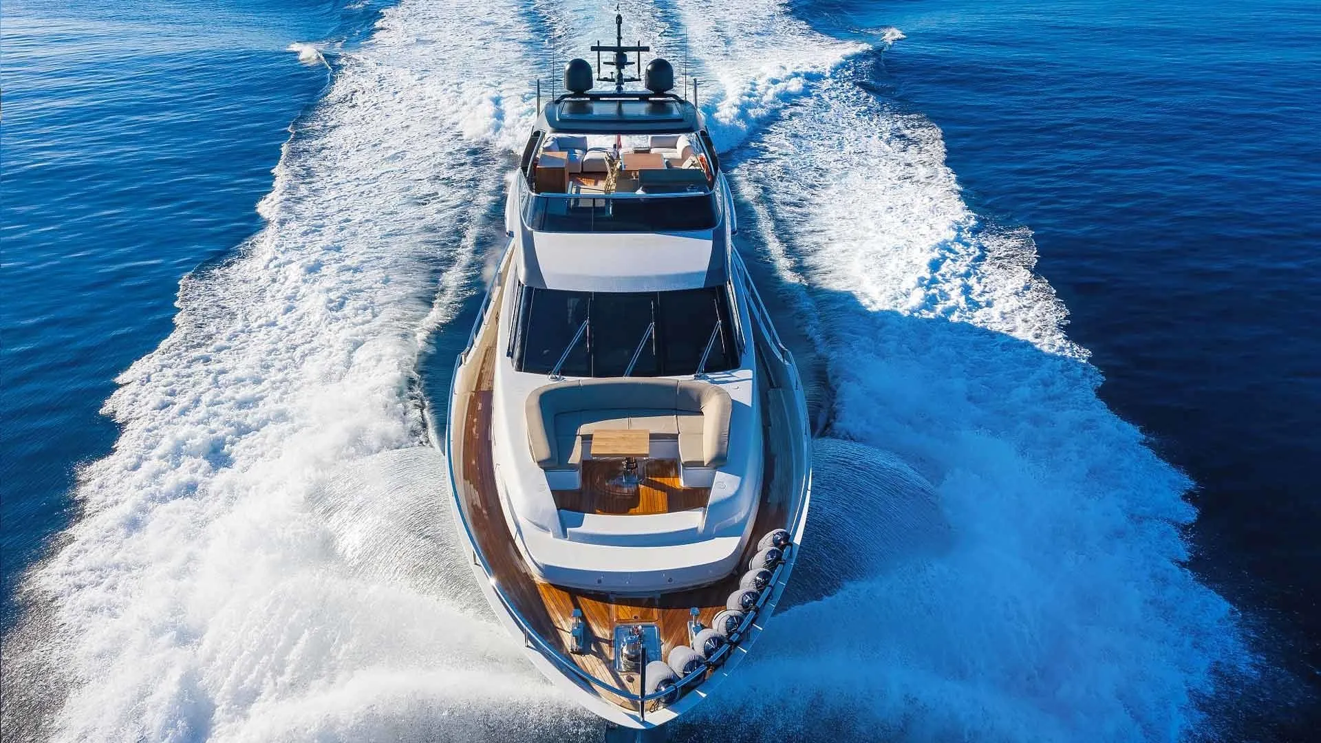 Explore Kastela on a 24.64m Rental Motor Yacht Sanlorenzo 78
