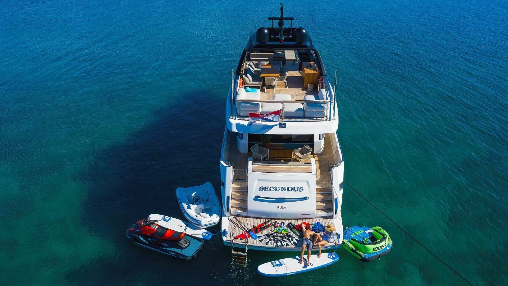 Secundus Charter Boat