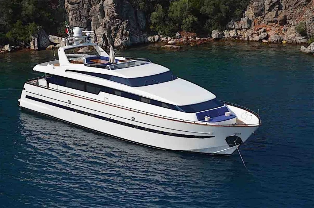 Rent a 30m Sanlorenzo SL100 Motor Yacht in Bodrum