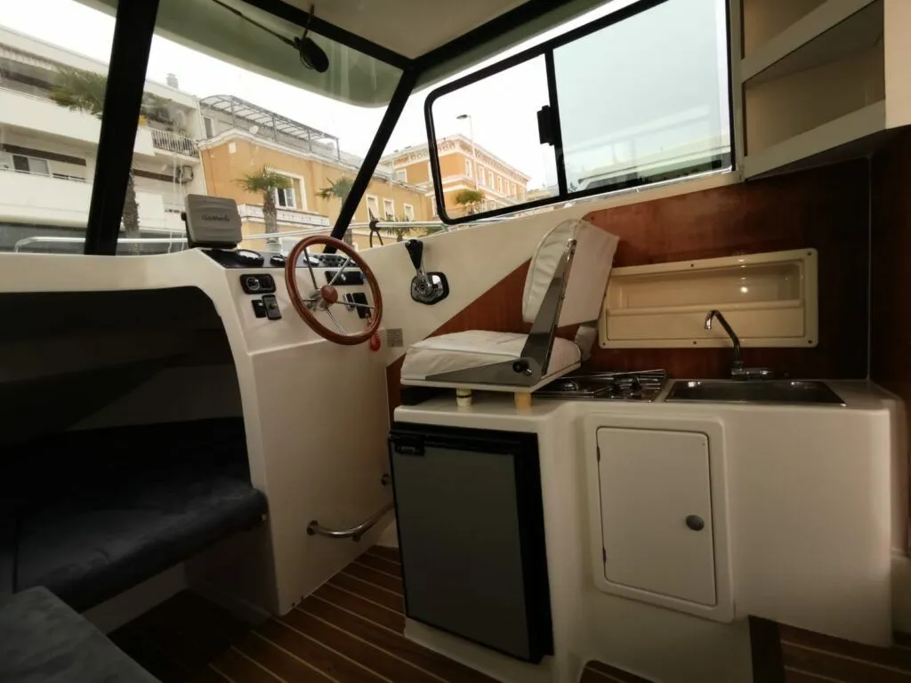 No Name Charter Boat