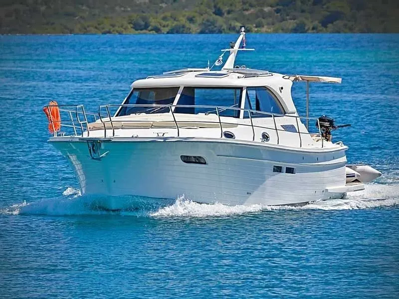 Rent a 11.82m SAS Vektor Adriana 36 Motor Yacht in Novi Vinodolski