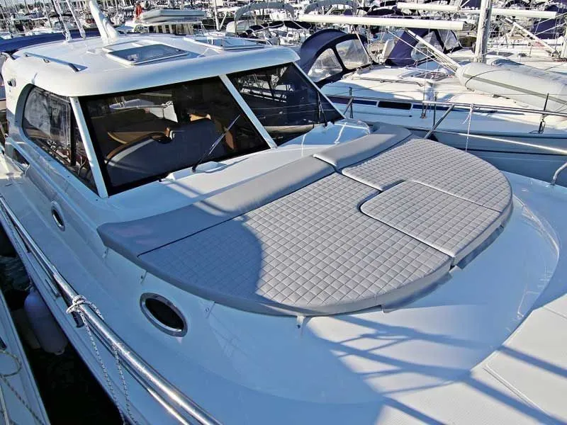 Rent a 11.82m SAS Vektor Adriana 36 Motor Yacht in Novi Vinodolski