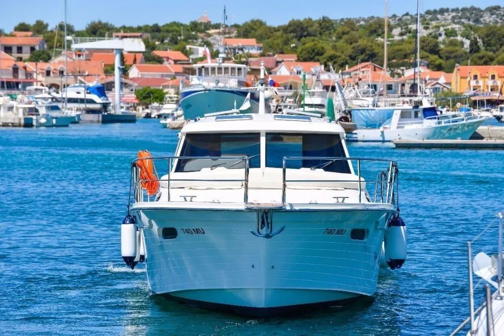 Mira Charter Boat