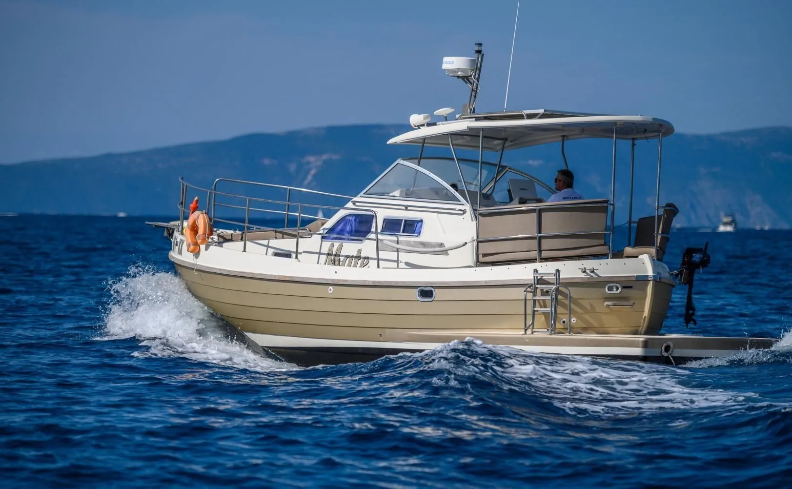 Чартер Mate - 3