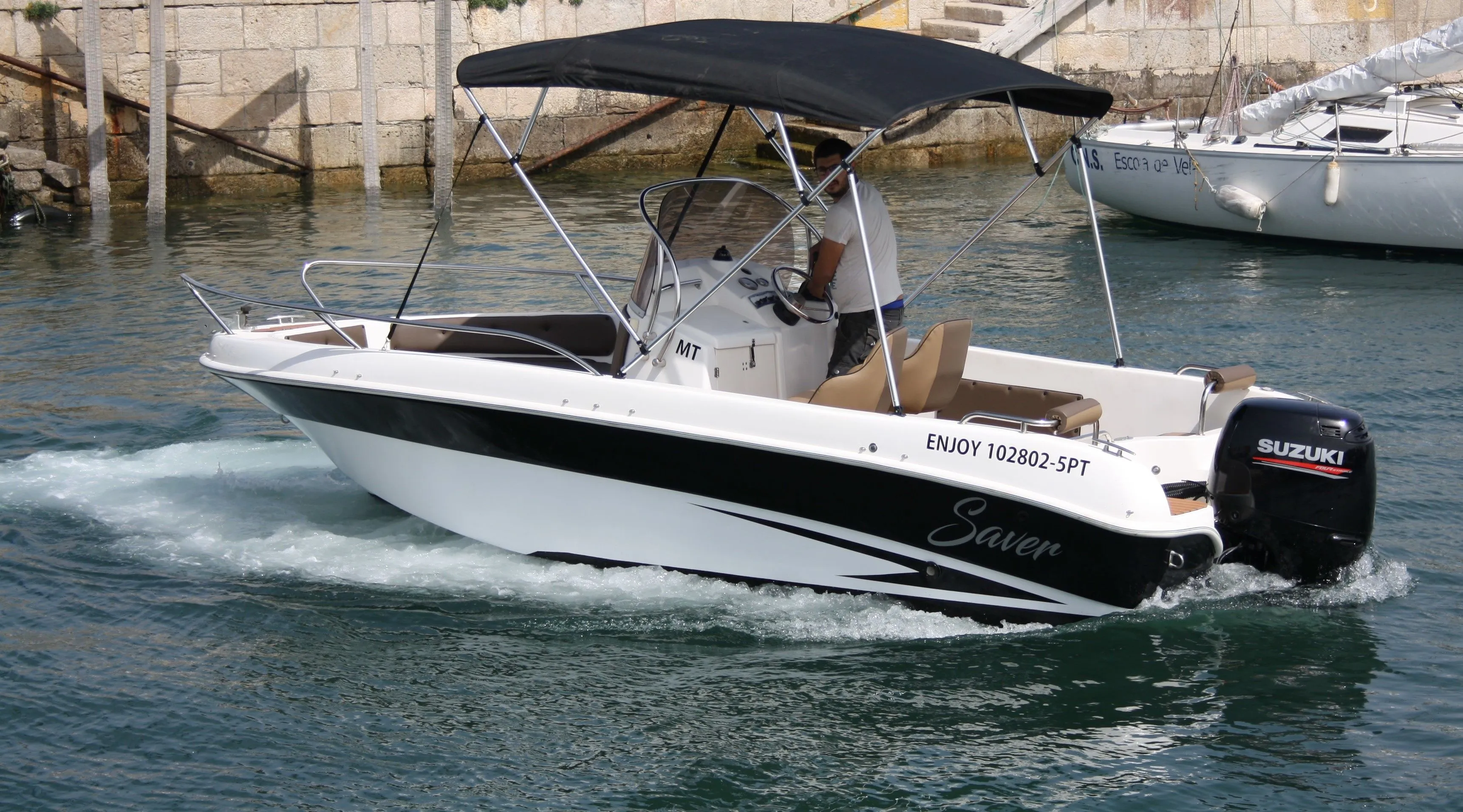 Explore Setúbal on a 5.8m Rental Motor Boat