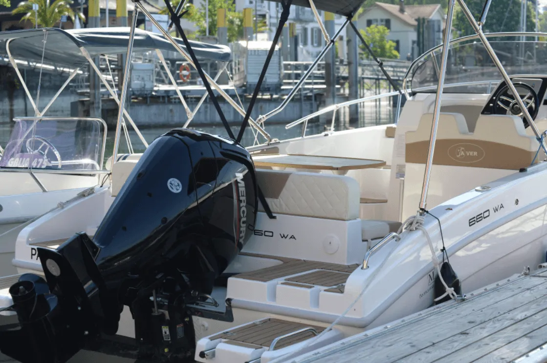 Charter a 7.2m Boat in Meersburg