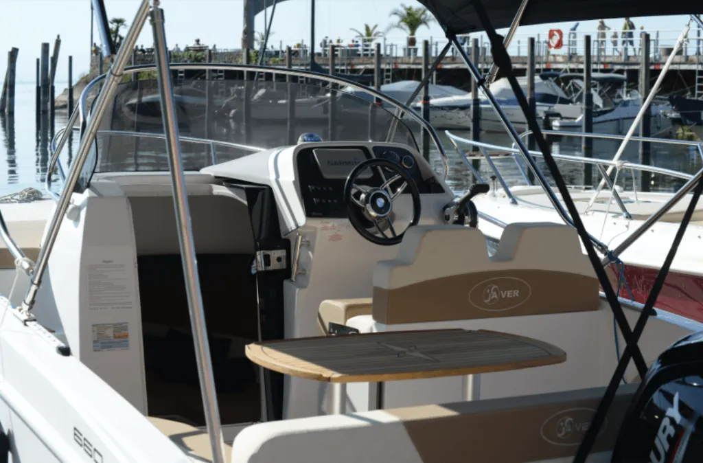 Paschar Charter Boat