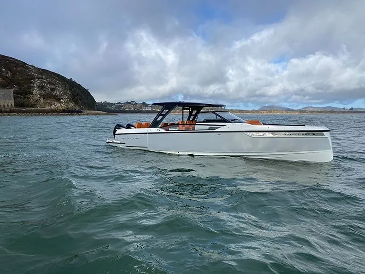 No Name Mietboot