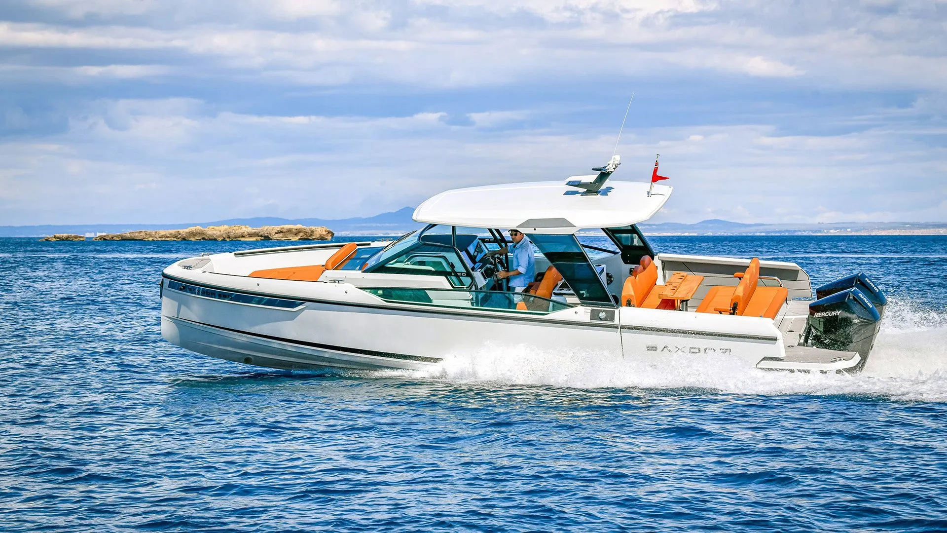 10.3m Kalamata Saxdor 320 GTO Motor Yacht Hire