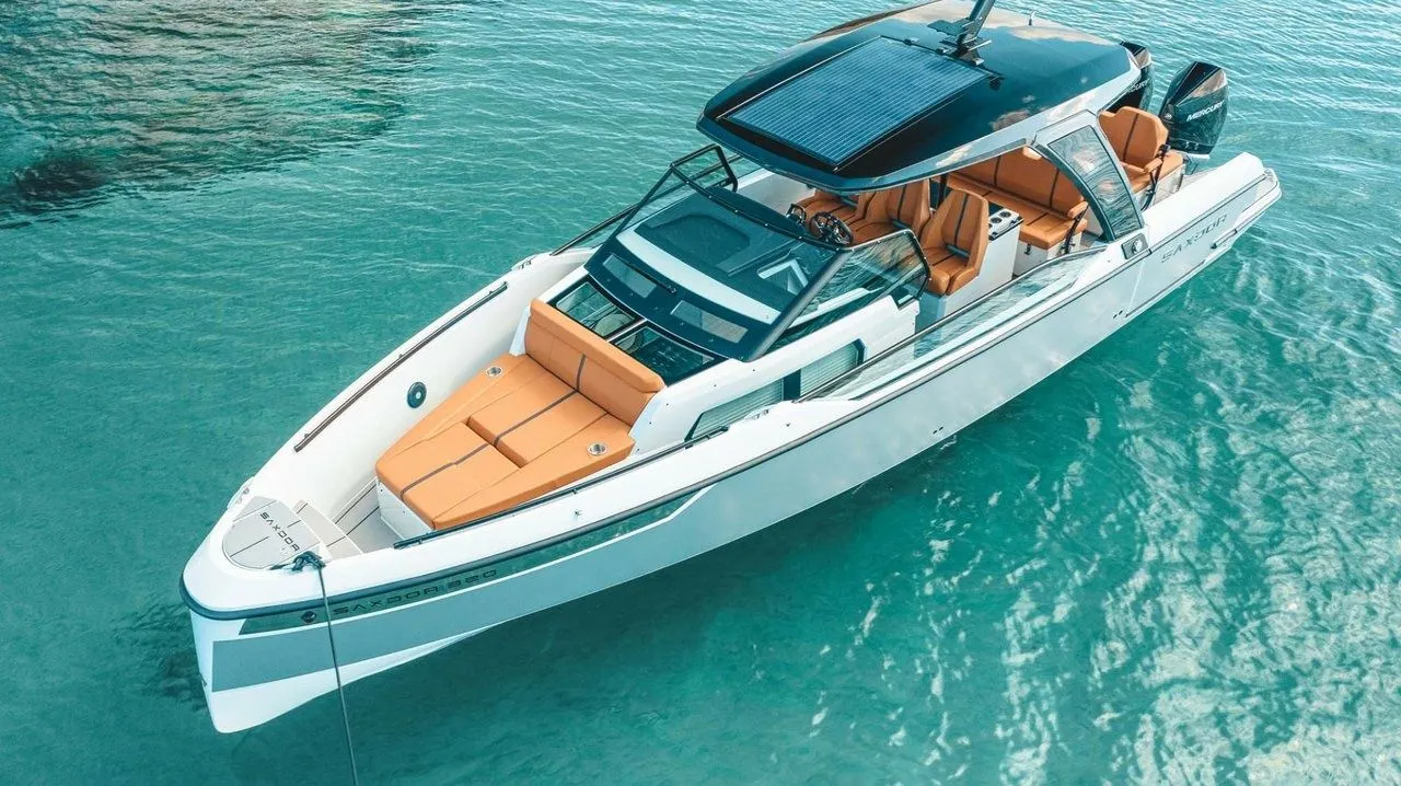Charter a 10.28m Saxdor 320 GTO Motor Yacht in Vodice