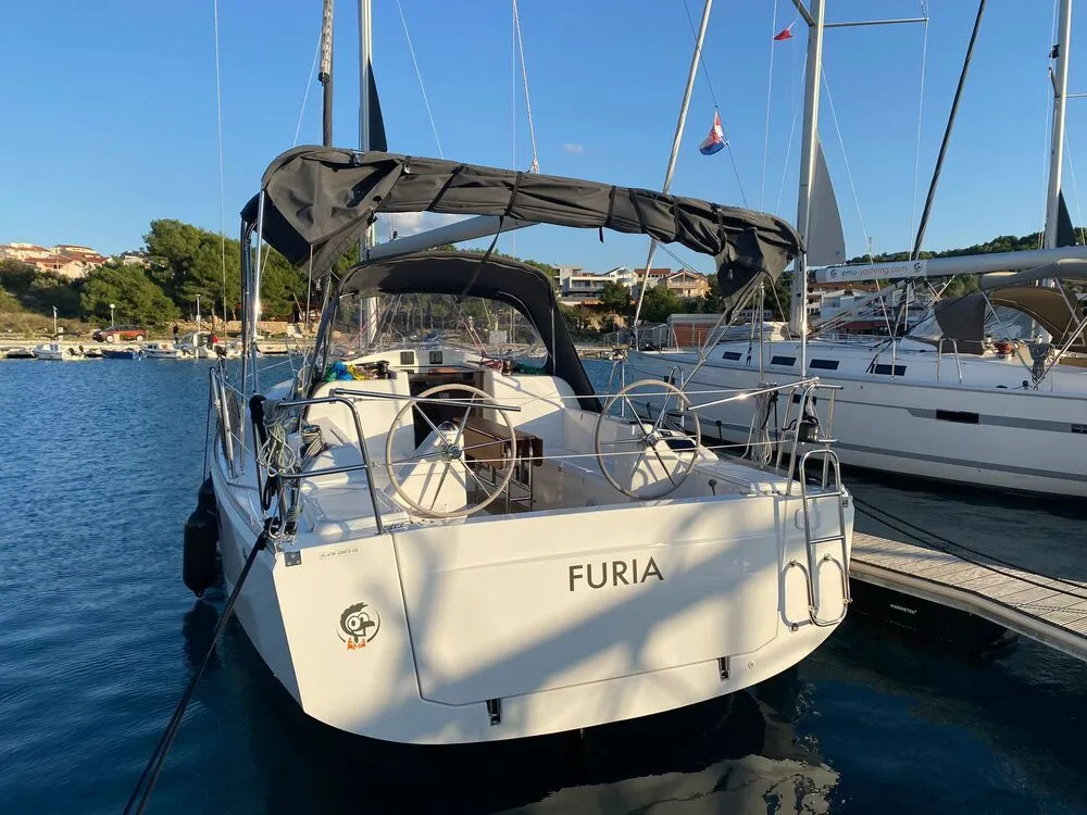 Чартер Furia - 3