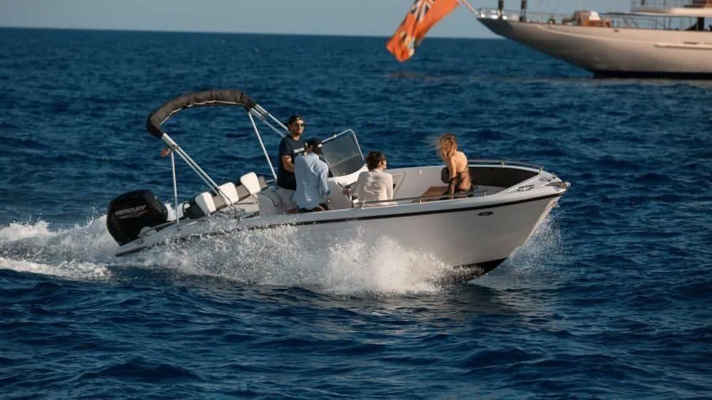 Explore Altea on a 6.5m Rental Scar Next 195 Open