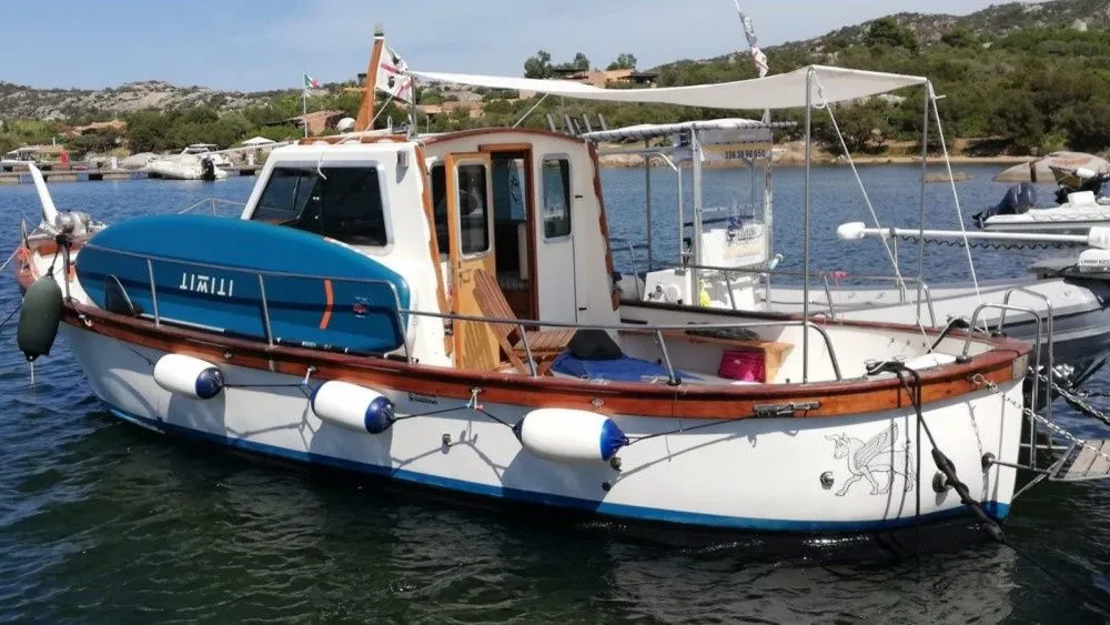 8.4m Porto Rotondo Sciallino 40 Motor Boat Hire